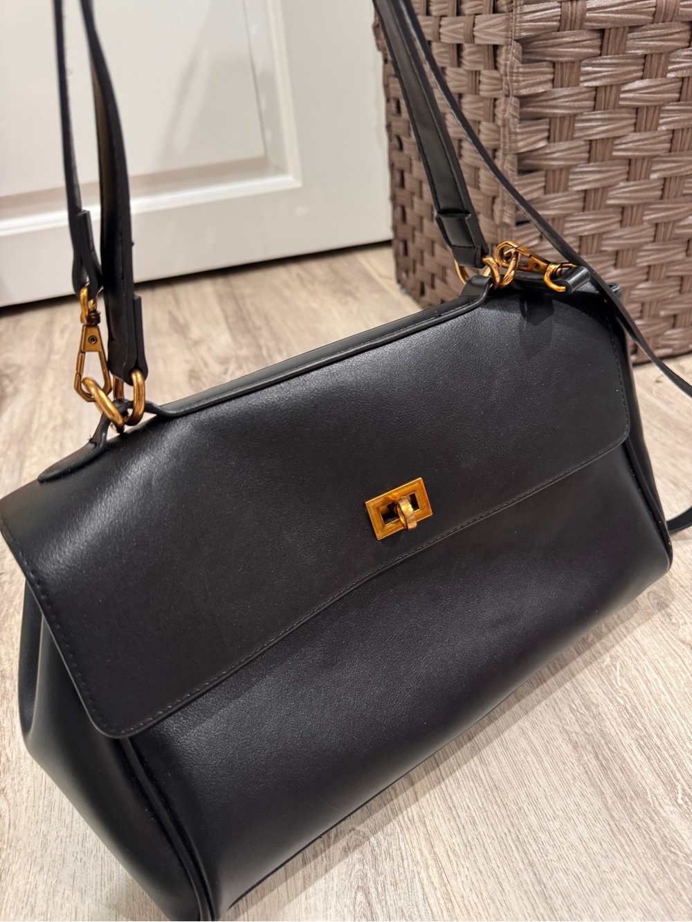 Black Faux Leather Shoulder Bag Gold Hardware Small - Picture 8 of 8